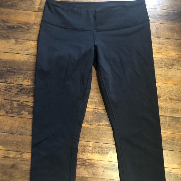 Lululemon Crops/Capri - Picture 1 of 3